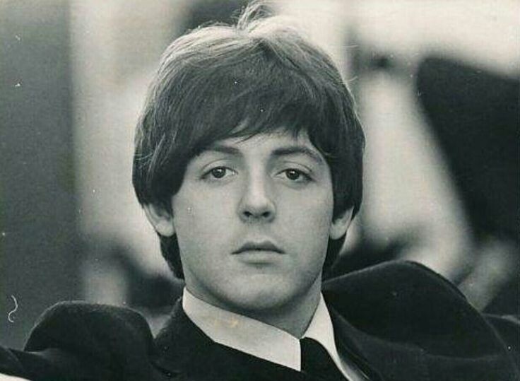    Музыкант Пол Маккартни в молодости. Фото: социальные сети
