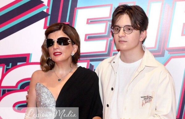    Диана Гурцкая с сыном. Фото: ТВЦ