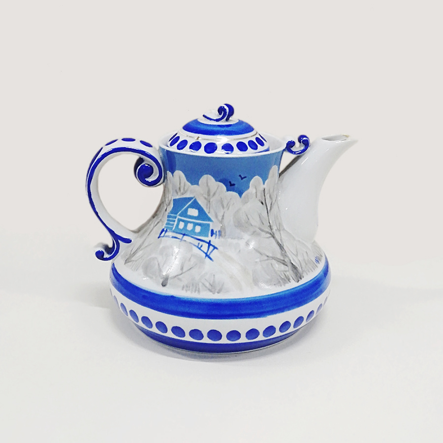 Чайник из сервиза «Подмосковные вечера». 1983 год, Вербилки. Автор росписи Анна Ивановна Правикова