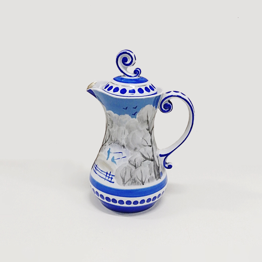 Молочник из сервиза «Подмосковные вечера». 1983 год, Вербилки. Автор росписи Анна Ивановна Правикова