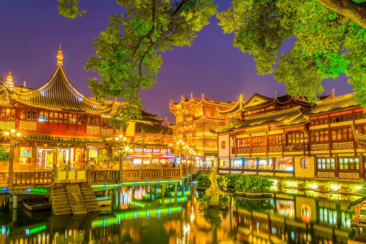 Ночной Китай    Фото: freepik.com