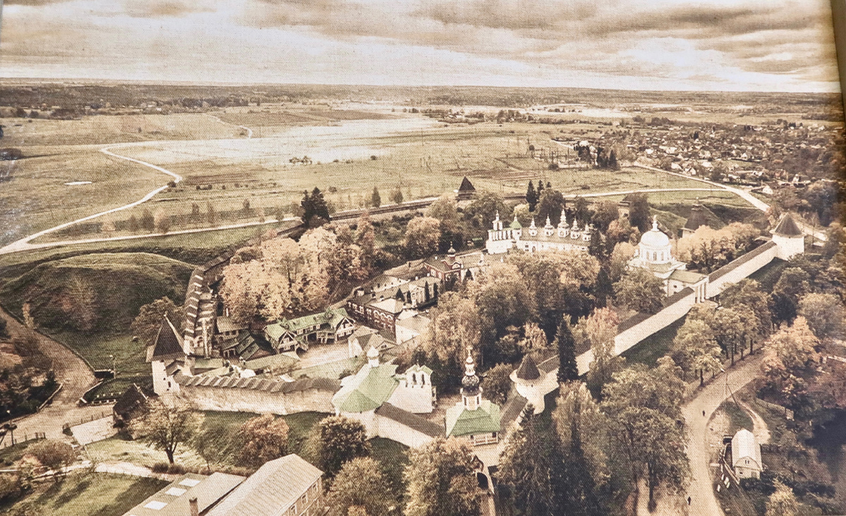 Свято Успенский Псково-Печерский мужской монастырь