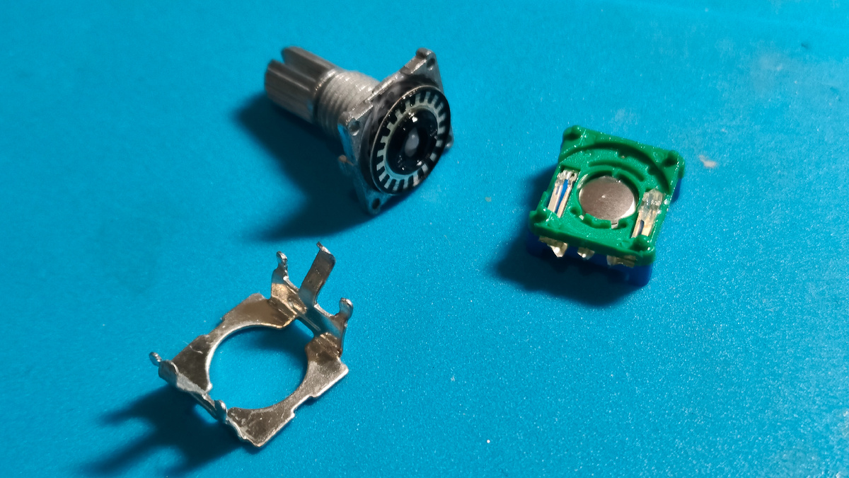 Разбираю сломаный энкодер