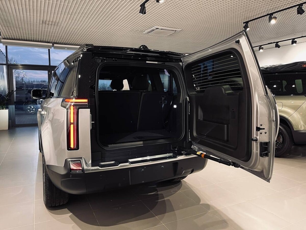 «Китайский Land Rover» официально начали продавать в РФ. Источник иллюстрации - auto.ru