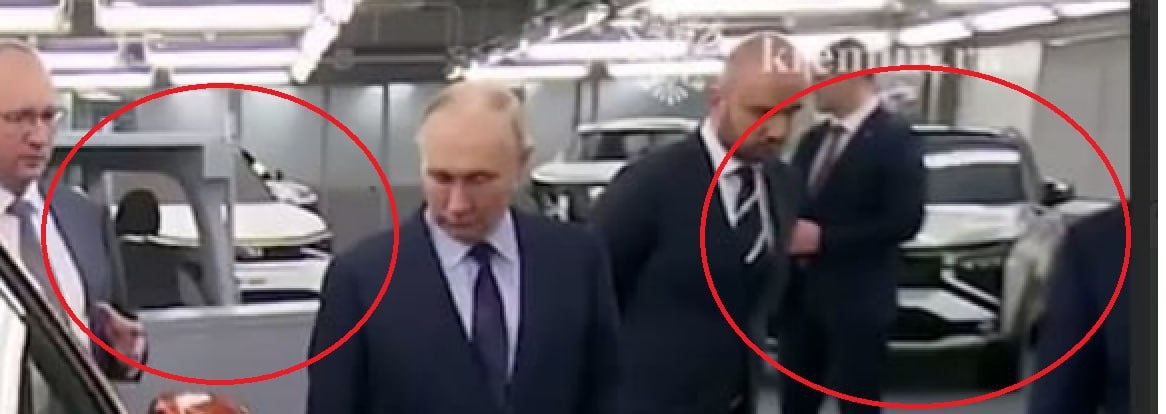 Слева — передняя часть Lada B+ Cross. Справа — совершенно новая модель. Фото: kremlin.ru  📷
