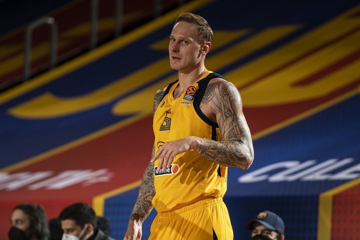 Янис Тимма ушел из жизни в ночь на 17 декабря 2024 года.