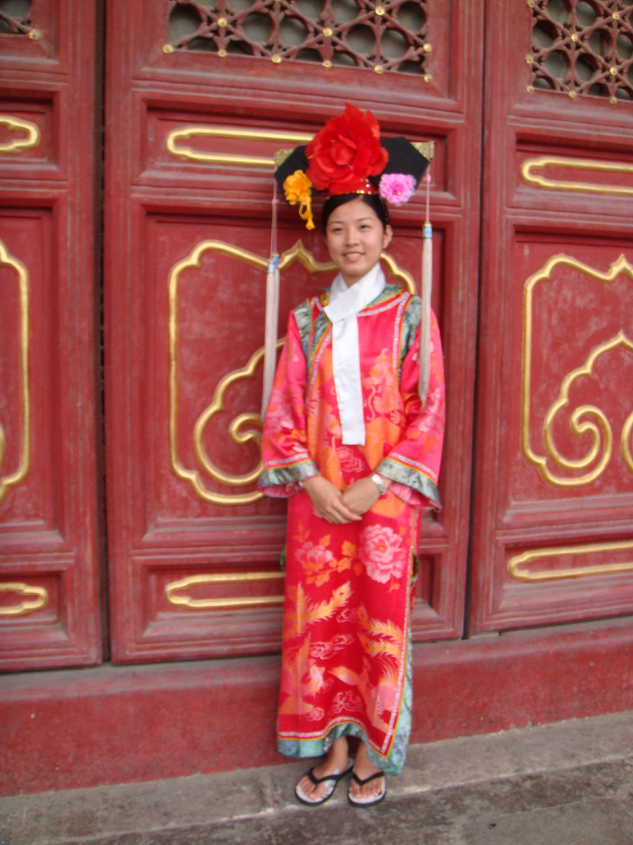 Праздничный наряд, Пекин. Фото автора