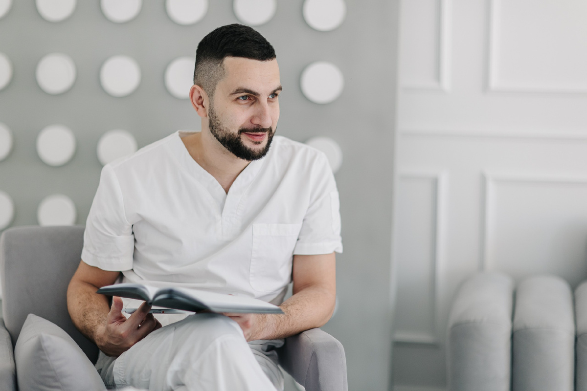 Автор статьи: Станислав Али, уролог, кандидат медицинских наук, доцент Института Урологии