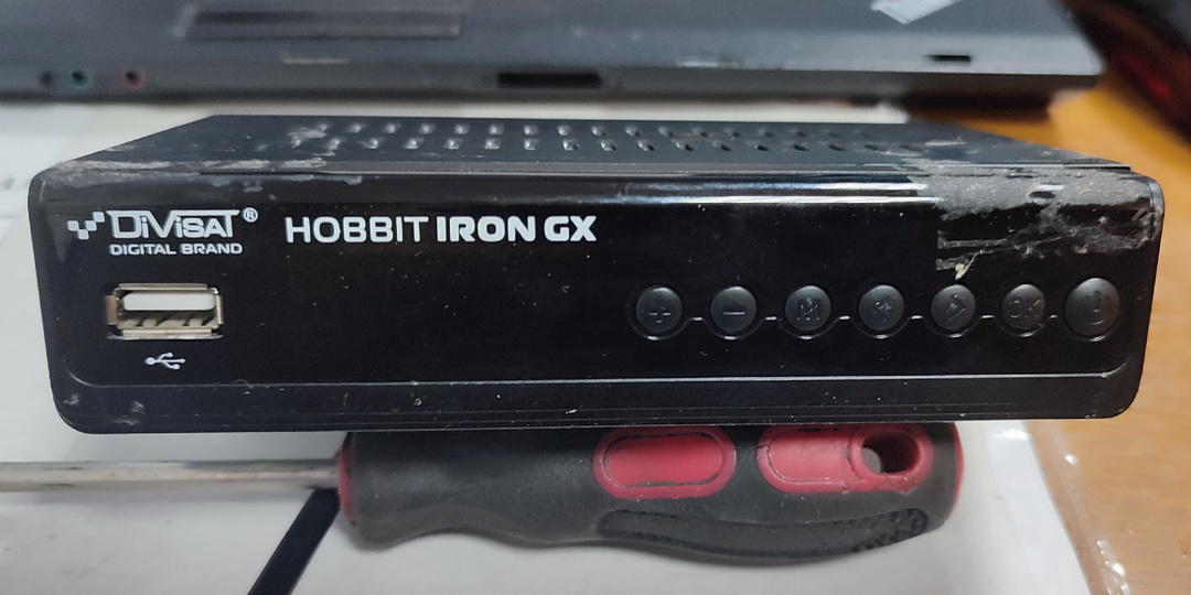 Повторный ремонт приставки DiVisat HOBBIT IRON GX