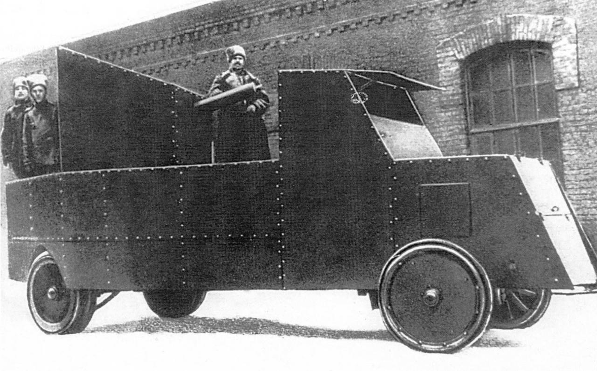 Бронеавтомобиль "Паккард" образца 1914 года. Фотография в свободном доступе.