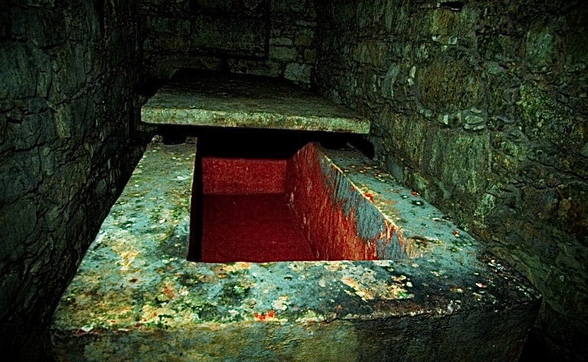 Гробница Красной королевы