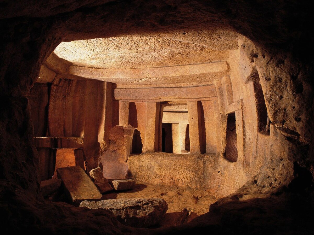 Гипогей Хал-Сафлиени