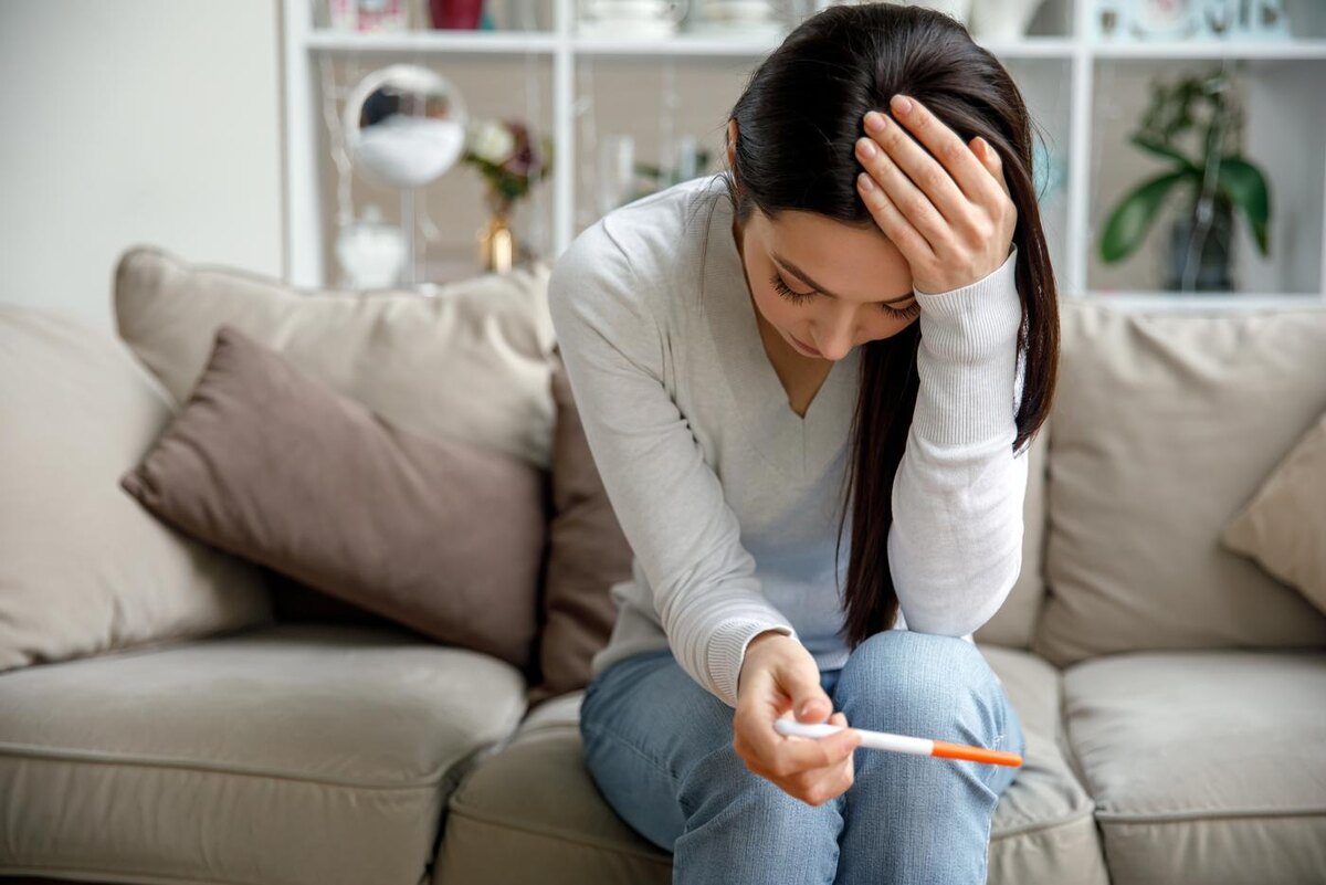 Женщины, прибегая к трендовым методам контрацепциям, не осознают их реальных последствий для здоровья. Copyright (c) 2022 Aleksandr Rybalko/Shutterstock