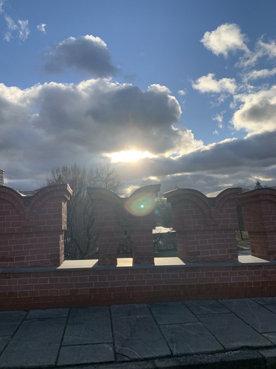 Первооткрытый солнечный глаз