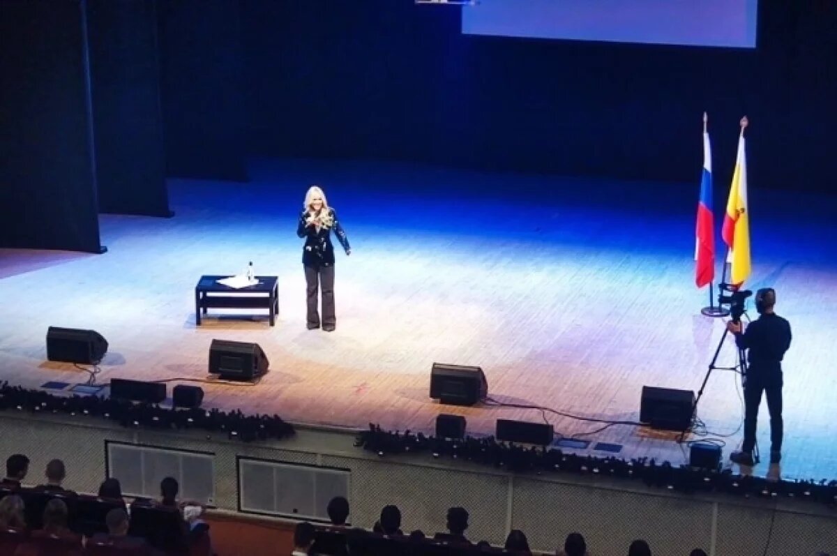    Мизулина пообещала рязанцу билет на концерт Шамана