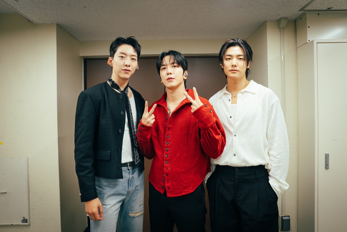    CNBLUEСоцсети