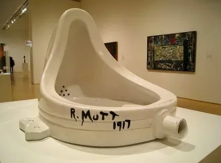 Чтобы не быть голословной. "Фонтан" Дюшана - признан самым великим произведением 20-го века