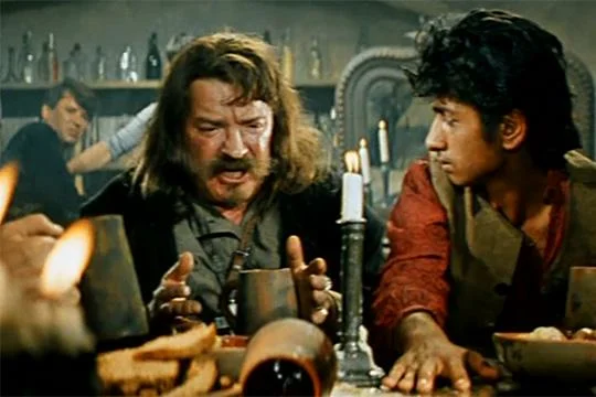 "Все мы немощны ибо человецы суть!" Кадр из фильма "Неуловимые мстители"