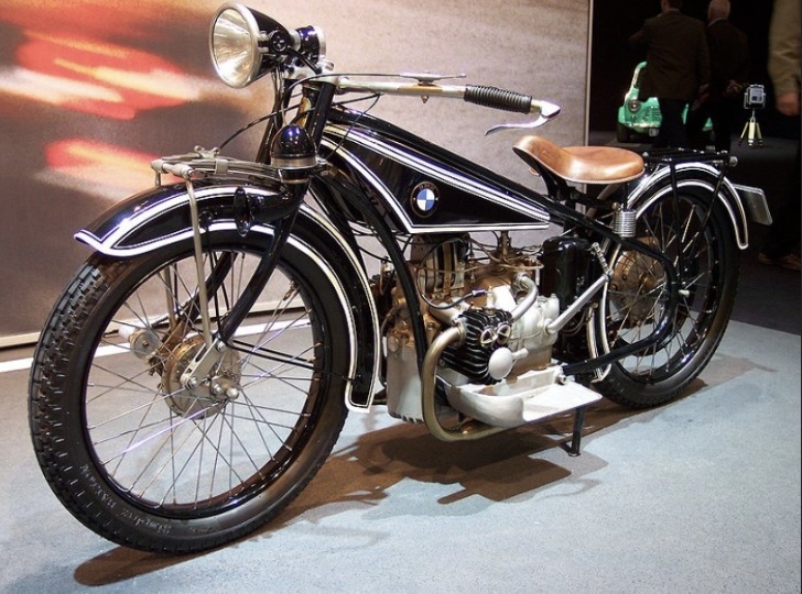 BMW R32