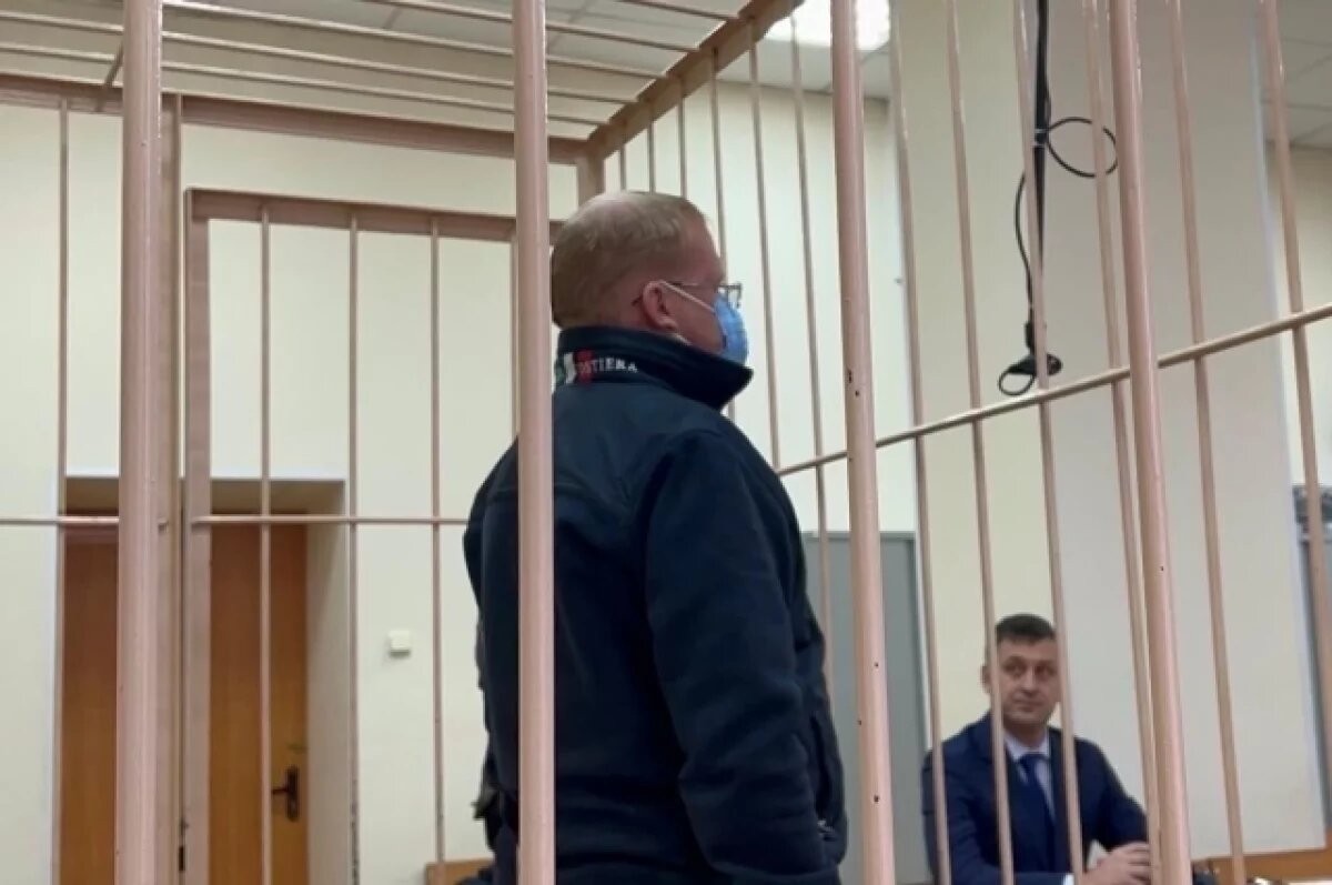    Четыре уголовных дела заведено на экс-главу «СпецТрансСтроя» в Новосибирске