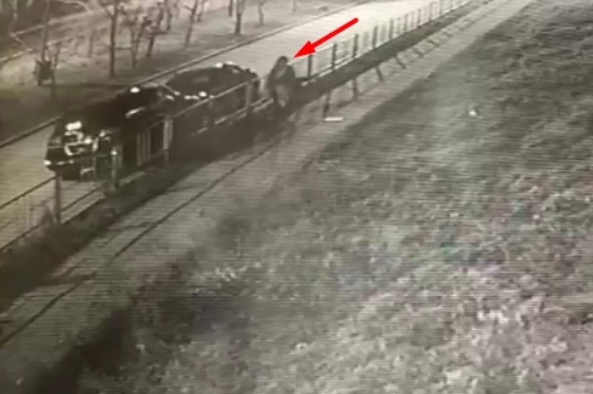    В Хабаровске вор-рецидивист разобрал 2 легковушки и 2 грузовика на запчасти