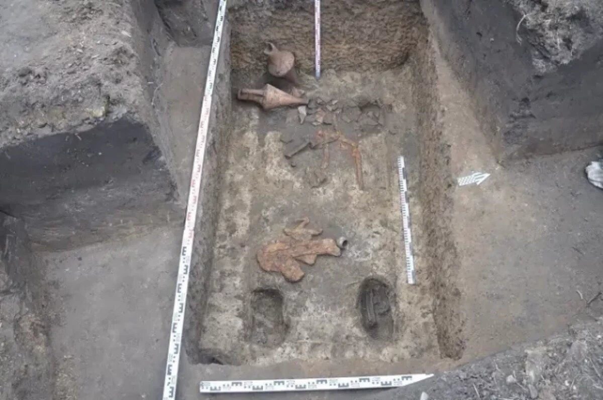    Уникальное античное погребение нашли в Ростовской области