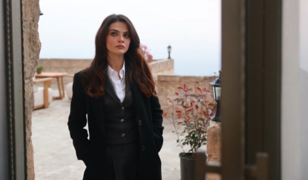 Кадр из сериала "Далёкий город". Картинка из Интернета.