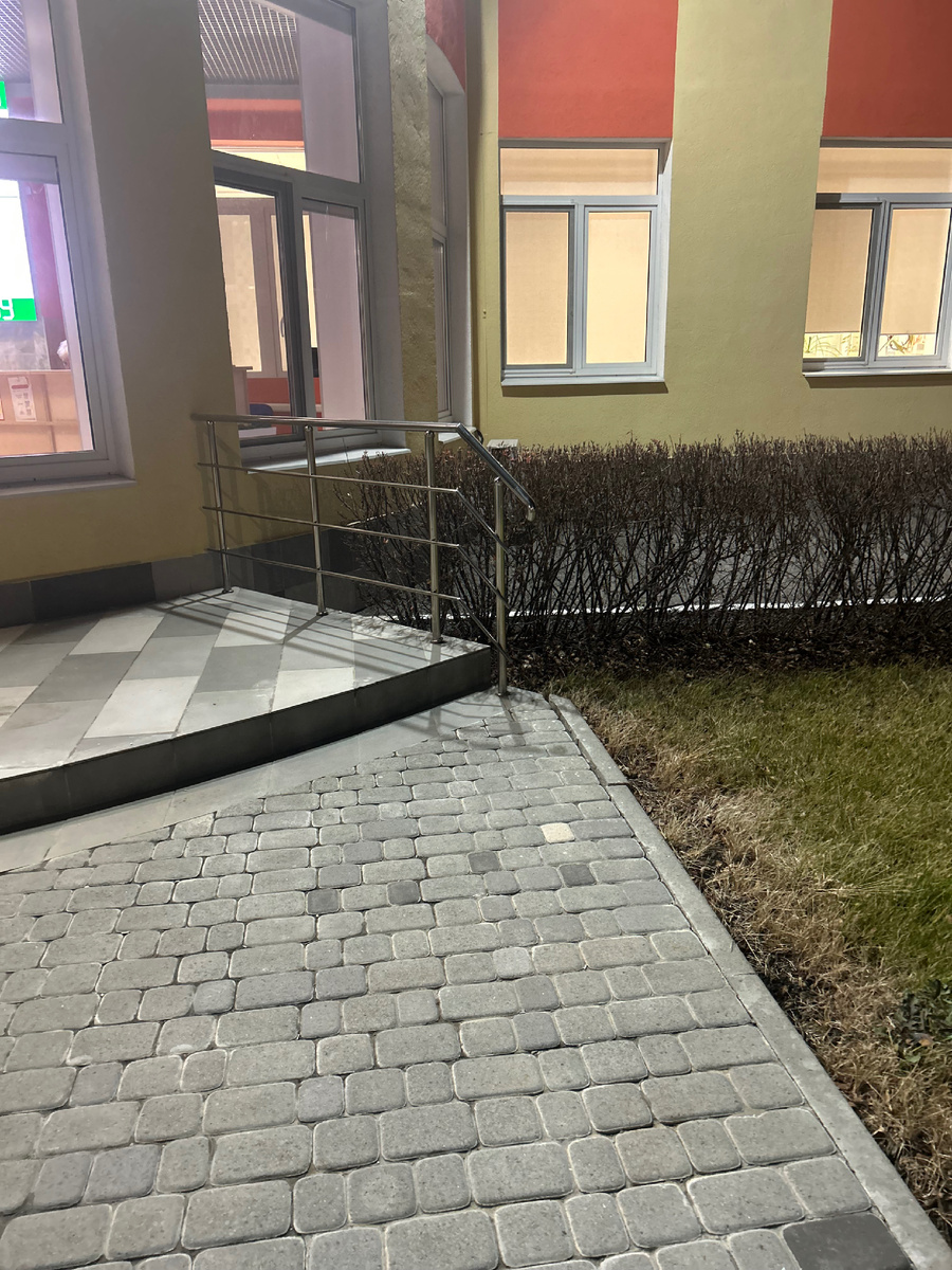 На кружке. Фотография автора канала.