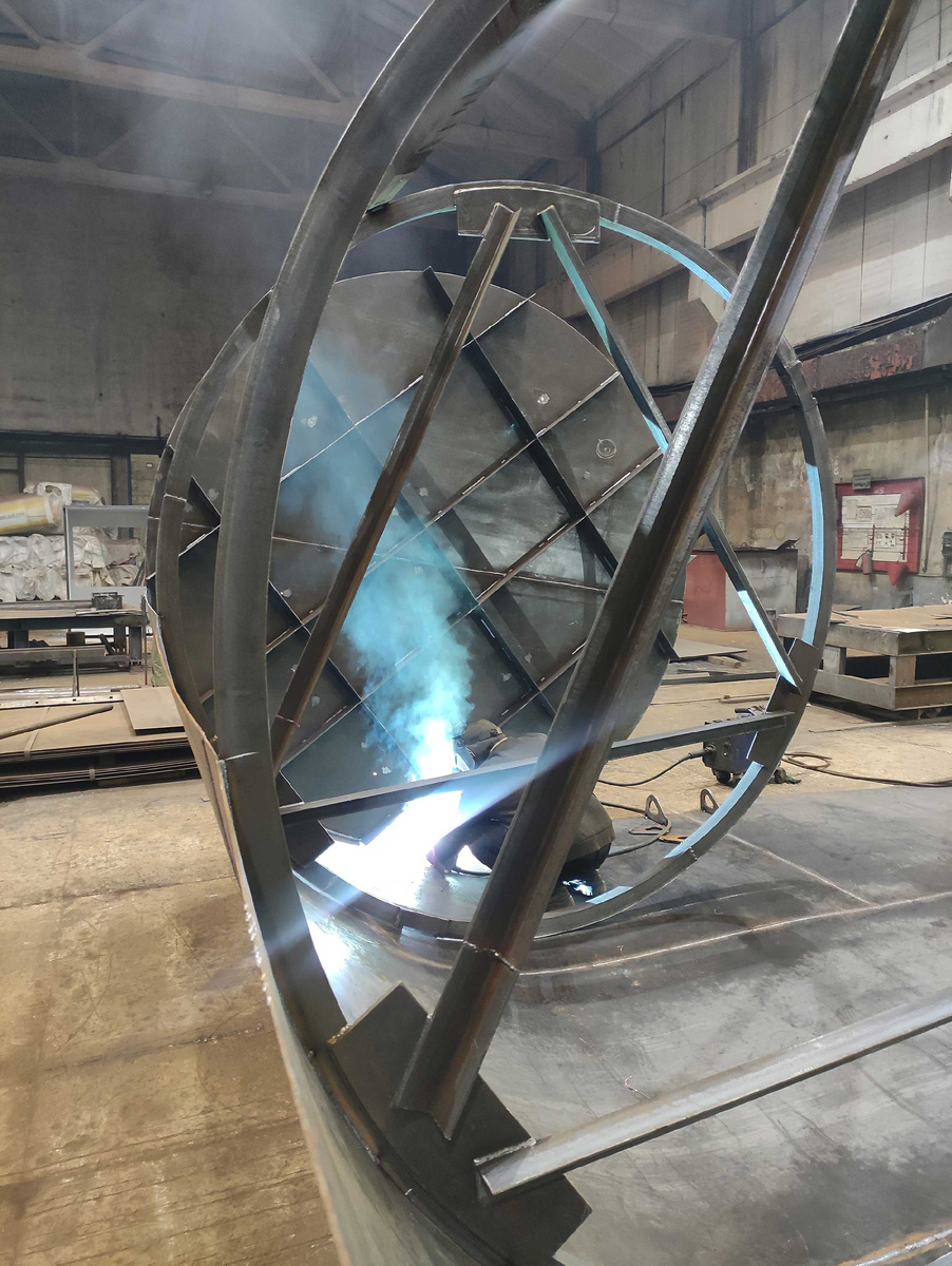 сварка деталей резервуара РГСп-завод ЗСО-КВАЗАР