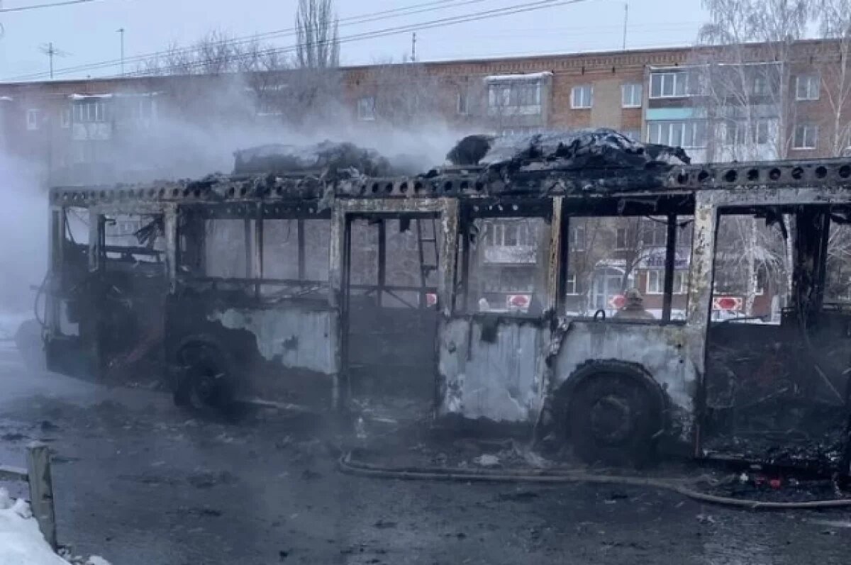    В Омске загорелся автобус, когда в нем находились шесть пассажиров