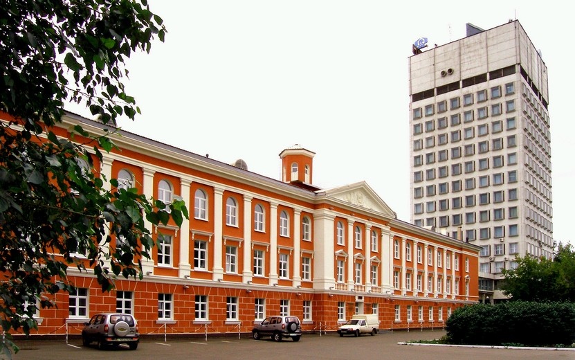    Бывшего экономиста ЧМЗ оштрафовали в Удмуртии на 3 млн руб. за получение взяток