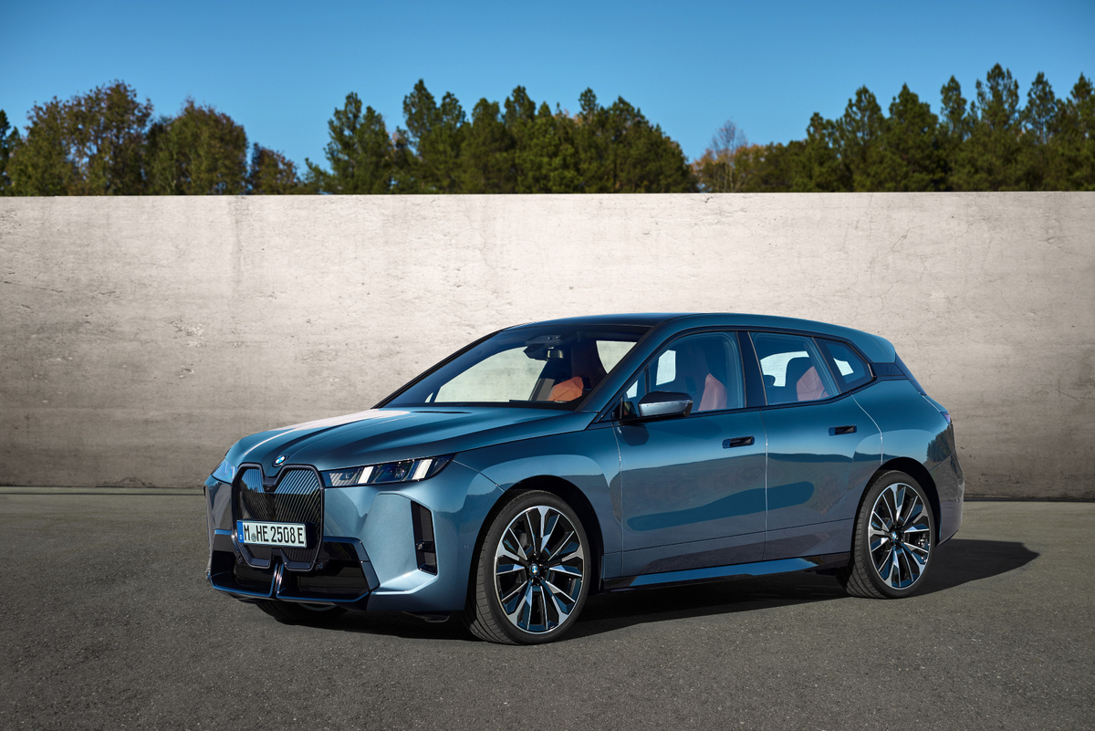    BMW