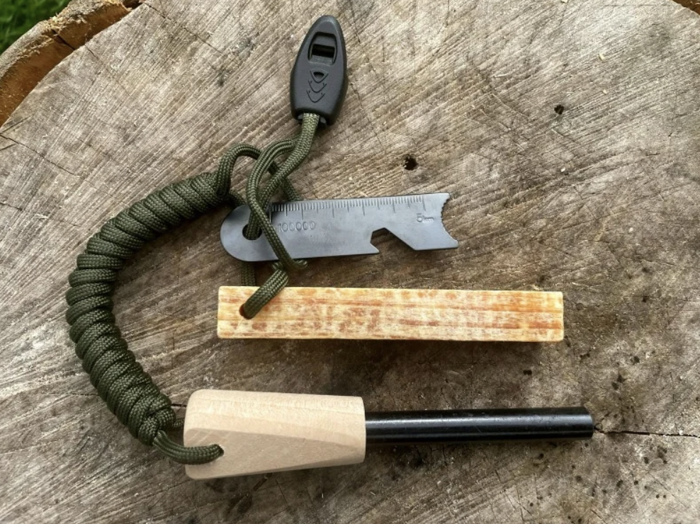 Огниво - то что сопровождает меня во всех моих  путишествиях.