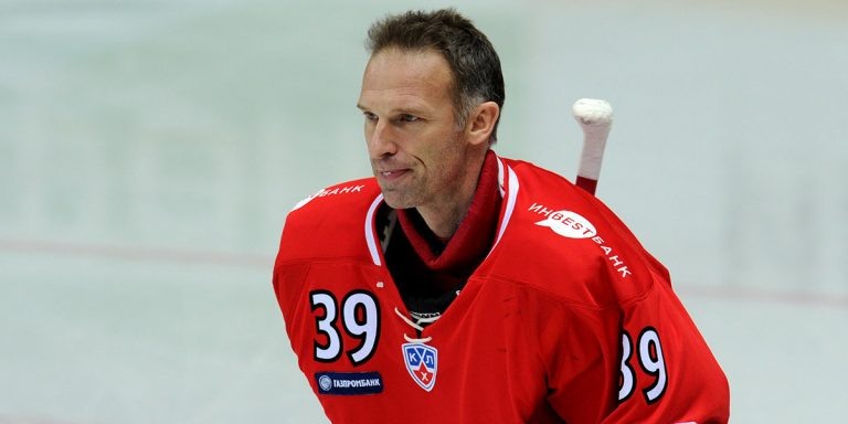    Фото: КХЛ / Кузьмин Юрий, Беззубов Владимир Константин Большаков