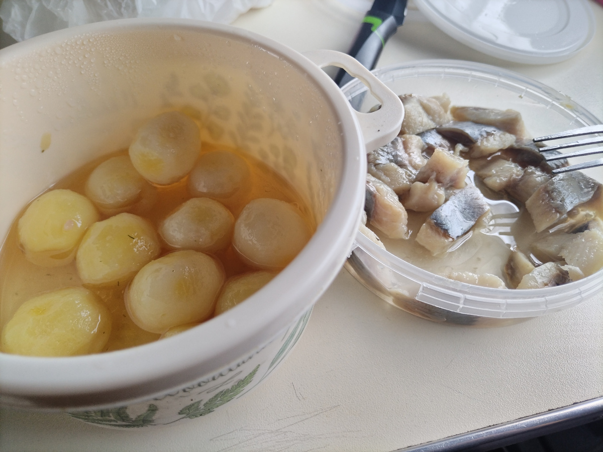 Лука не хватало. Забыла взять с собой