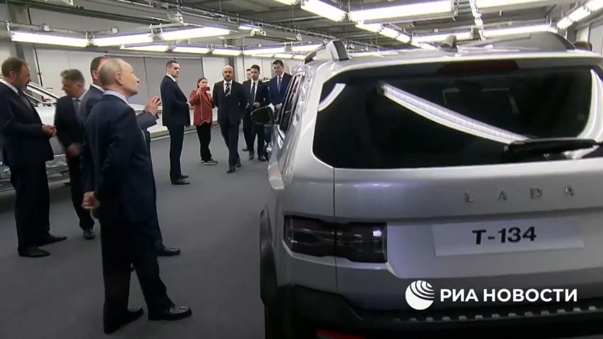 Концептуальный кроссовер T-134. Скриншот видеорепортажа РИА «Новости»