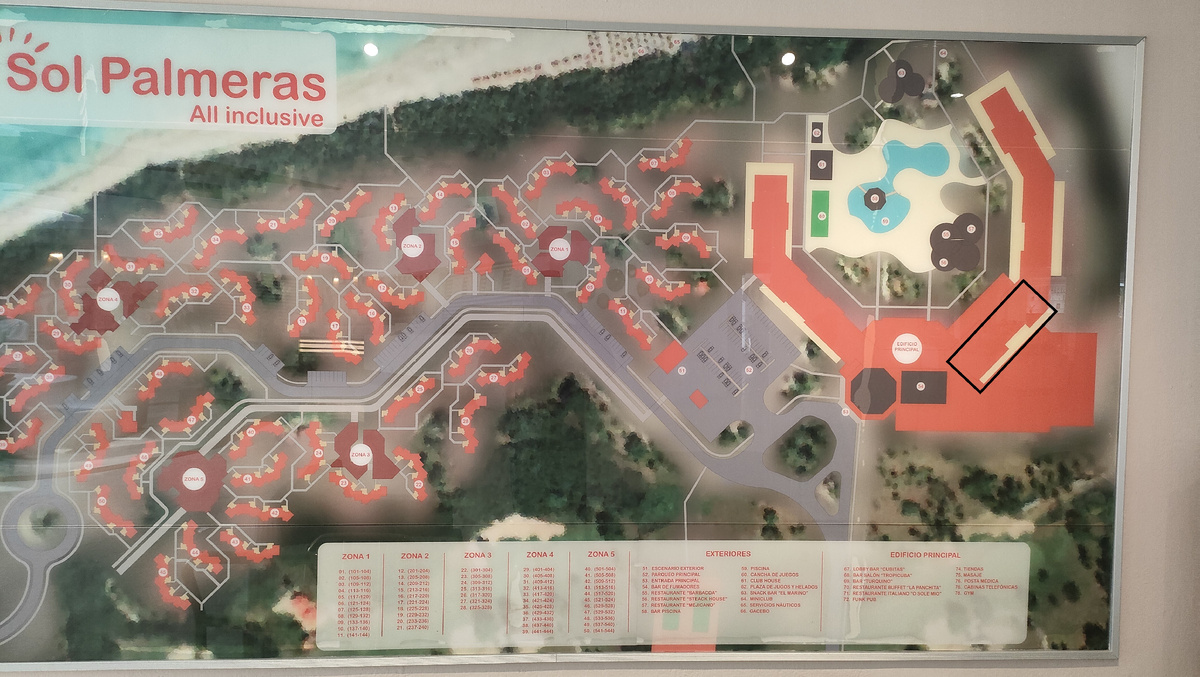 План отеля. Справа по центру черный прямоугольник - как раз эти номера