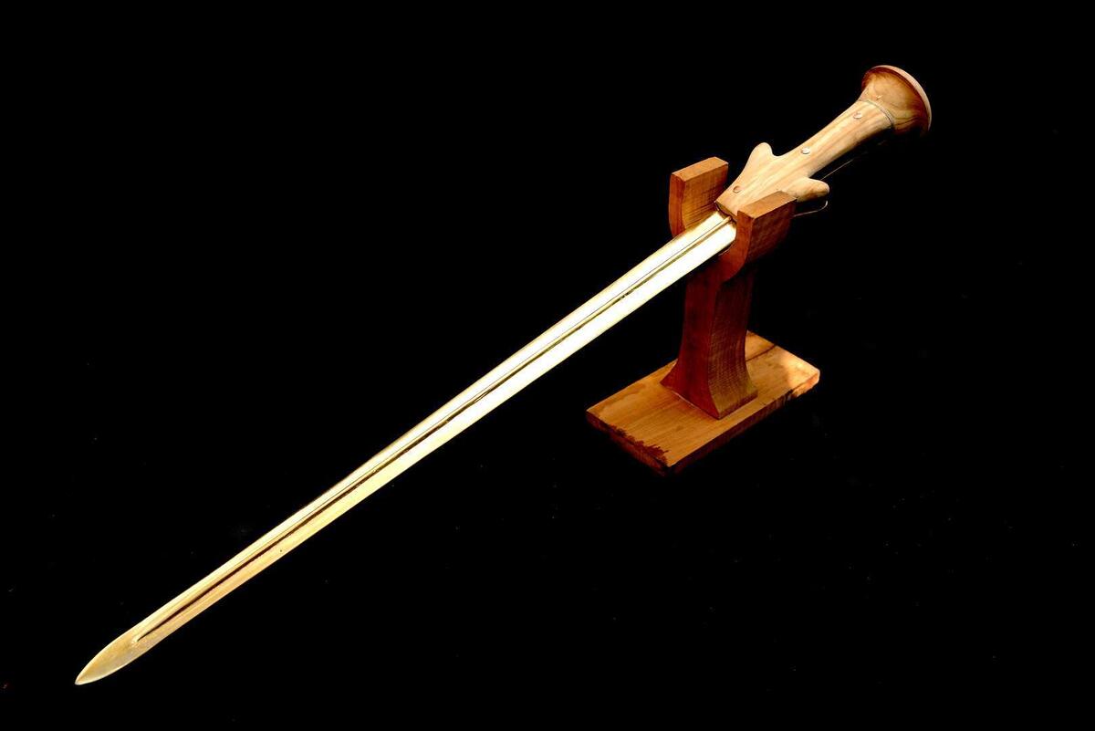 Рапира бронзового века.