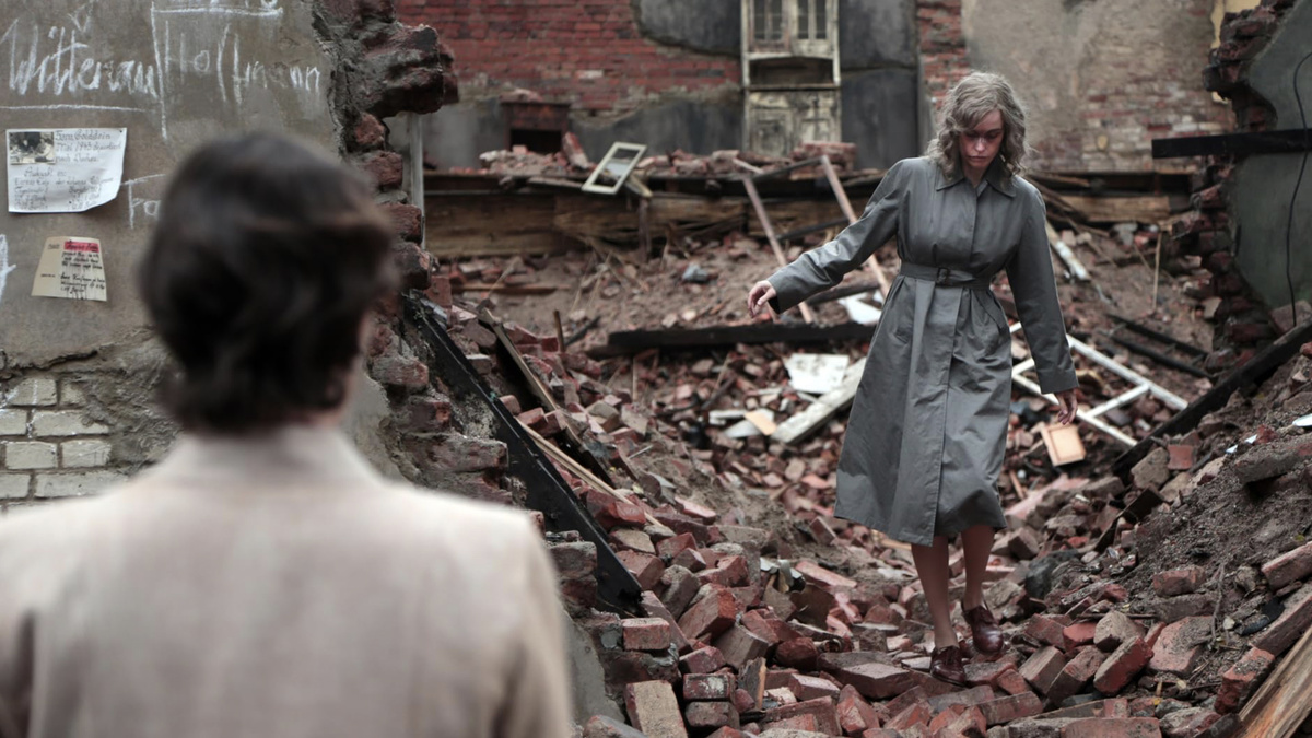 Кадр из фильма "Феникс"