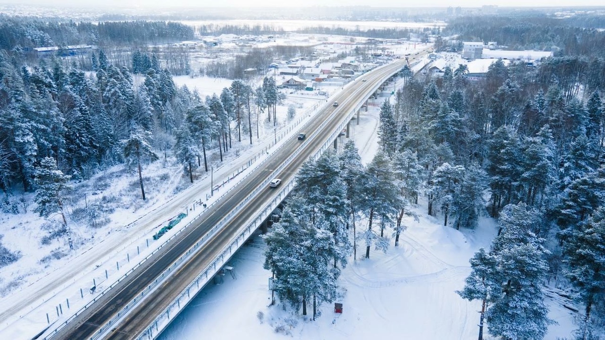    Почти две трети югорчан довольны качеством дорог в регионе