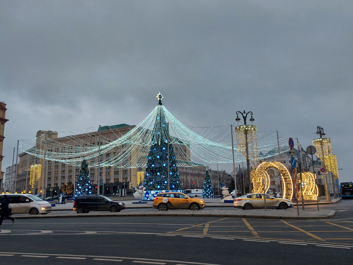Новогоднее оформление Лубянской площади