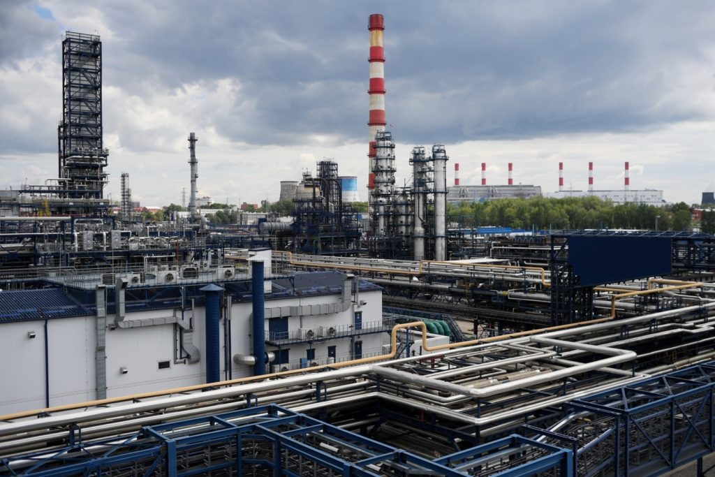    Московский нефтеперерабатывающий завод. Алексей Майшев / РИА Новости
