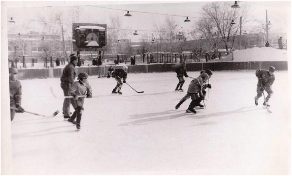 г.Петровск. Спортивная хоккейная площадка. Фото из интернета.