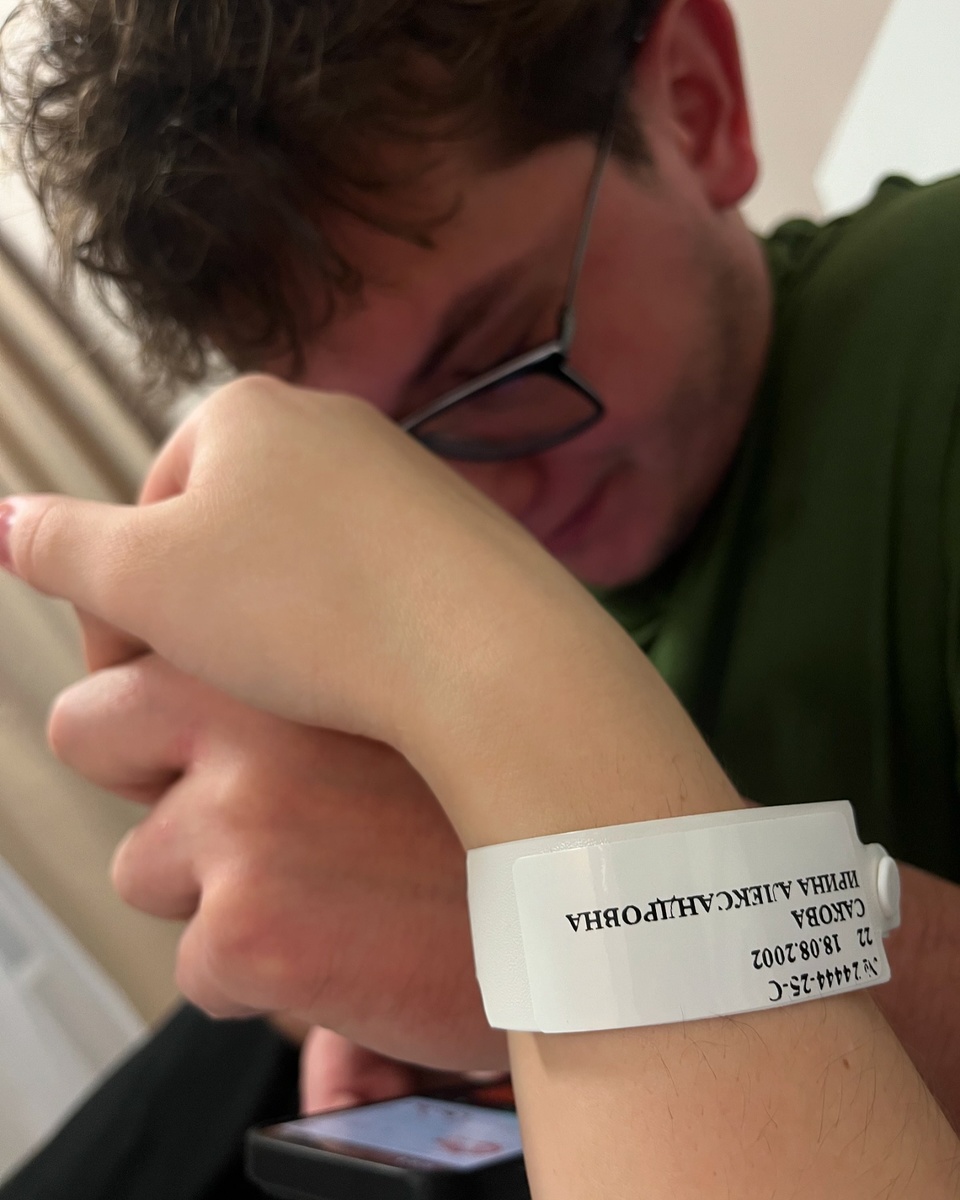    Ирина Певчая и Александр Саков стали родителямиСоцсети Ирины Певчей