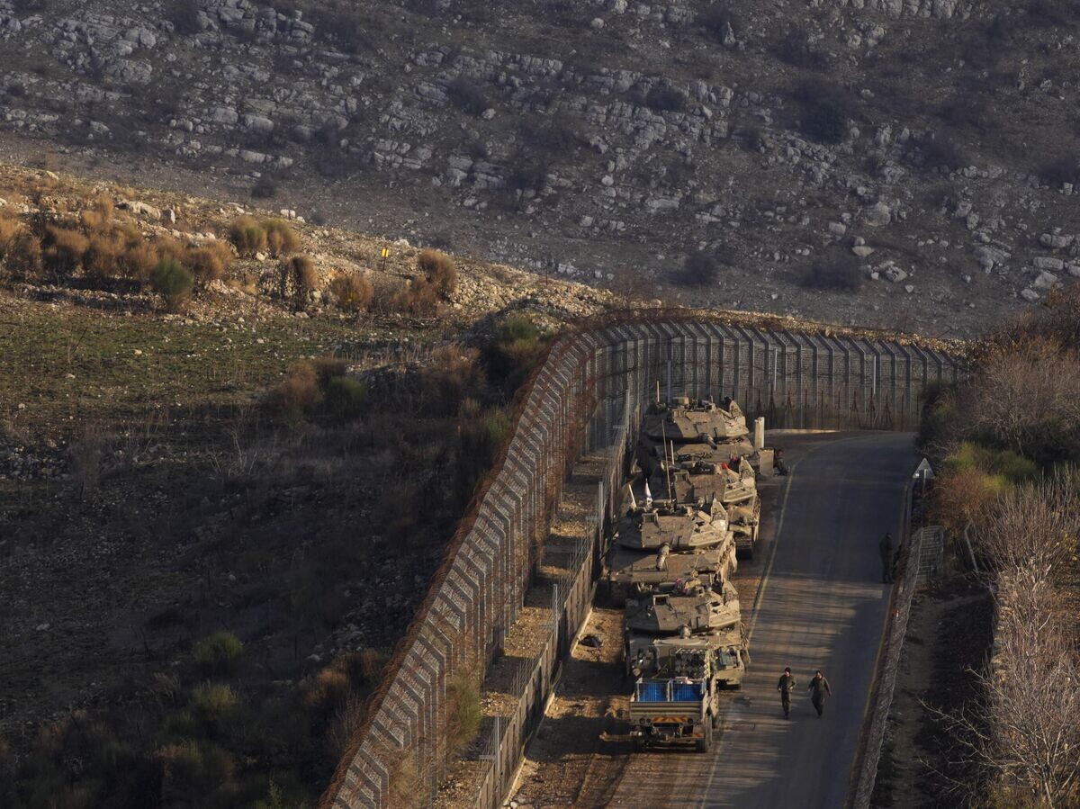    Израильская бронетехника на границе с Сирией© AP Photo / Matias Delacroix