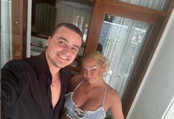 Назвав себя публично «женой», Волочкова не только подогрела интерес публики, но и спровоцировала волну хейта, который, судя по всему, ей и был нужен.