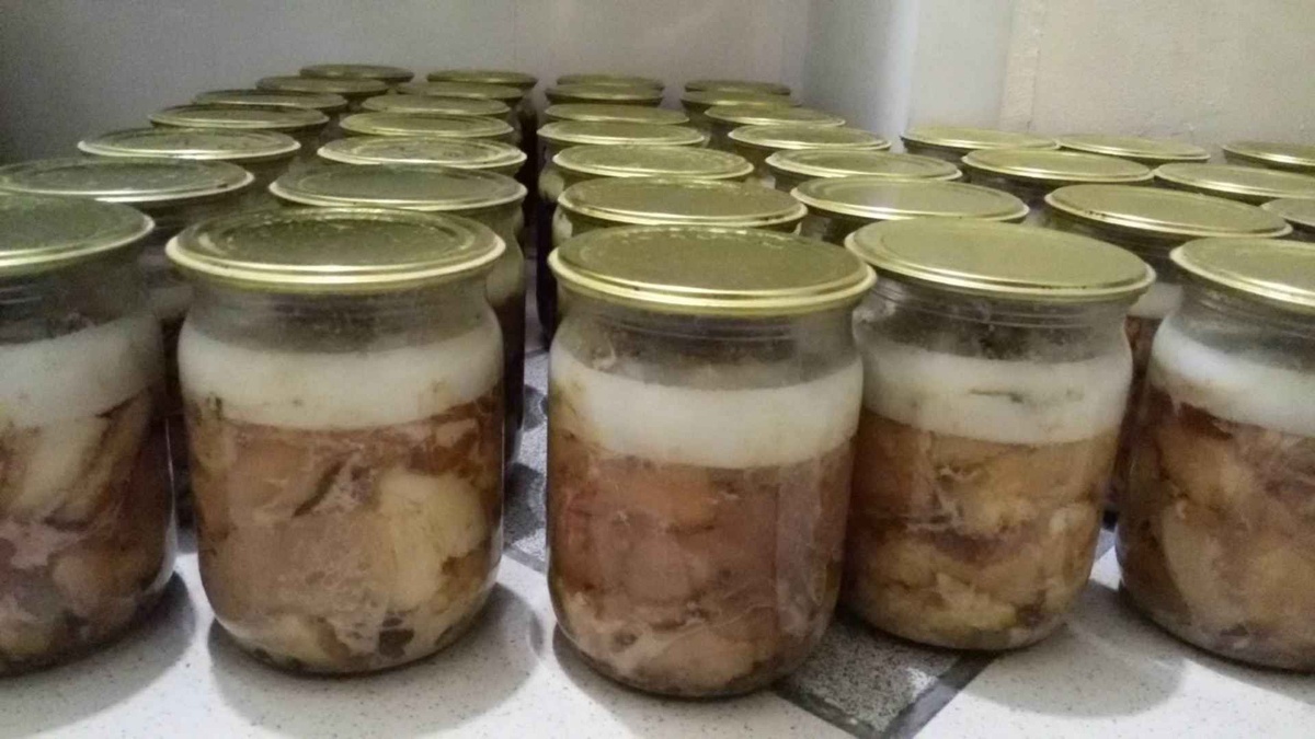 Свиная тушёнка