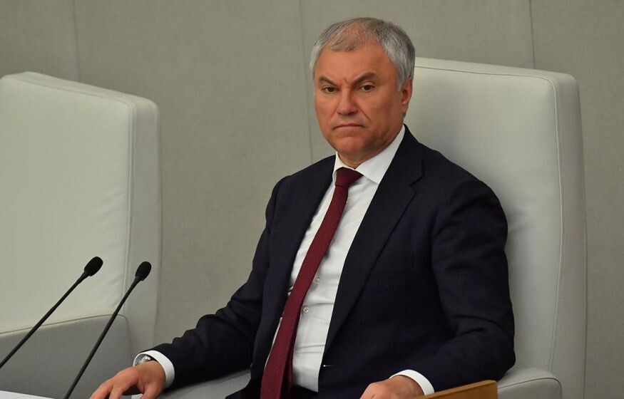    «Где ваша демократия?! Тогда не учите других»: Володин хочет отправить Байдена на электрический стул