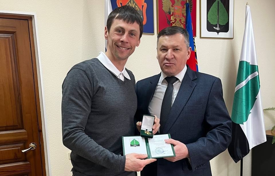    Звание «Почетный гражданин города Березовский» присвоено Бессмертных Александру.