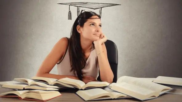 ТОП-12 онлайн-школ с курсами психологии с дипломом